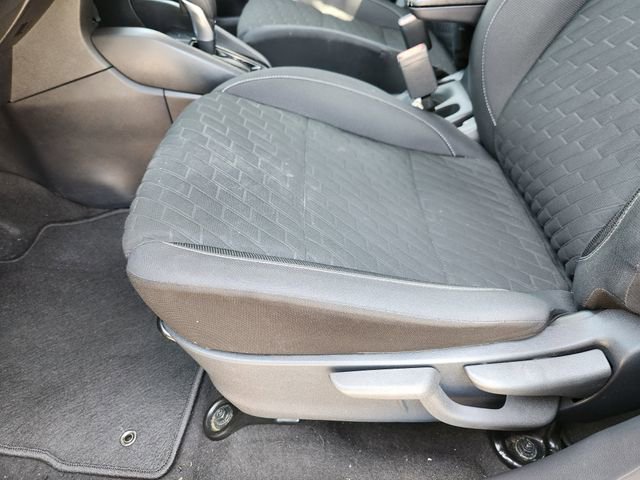 Used 2022 Nissan Kicks S image 18