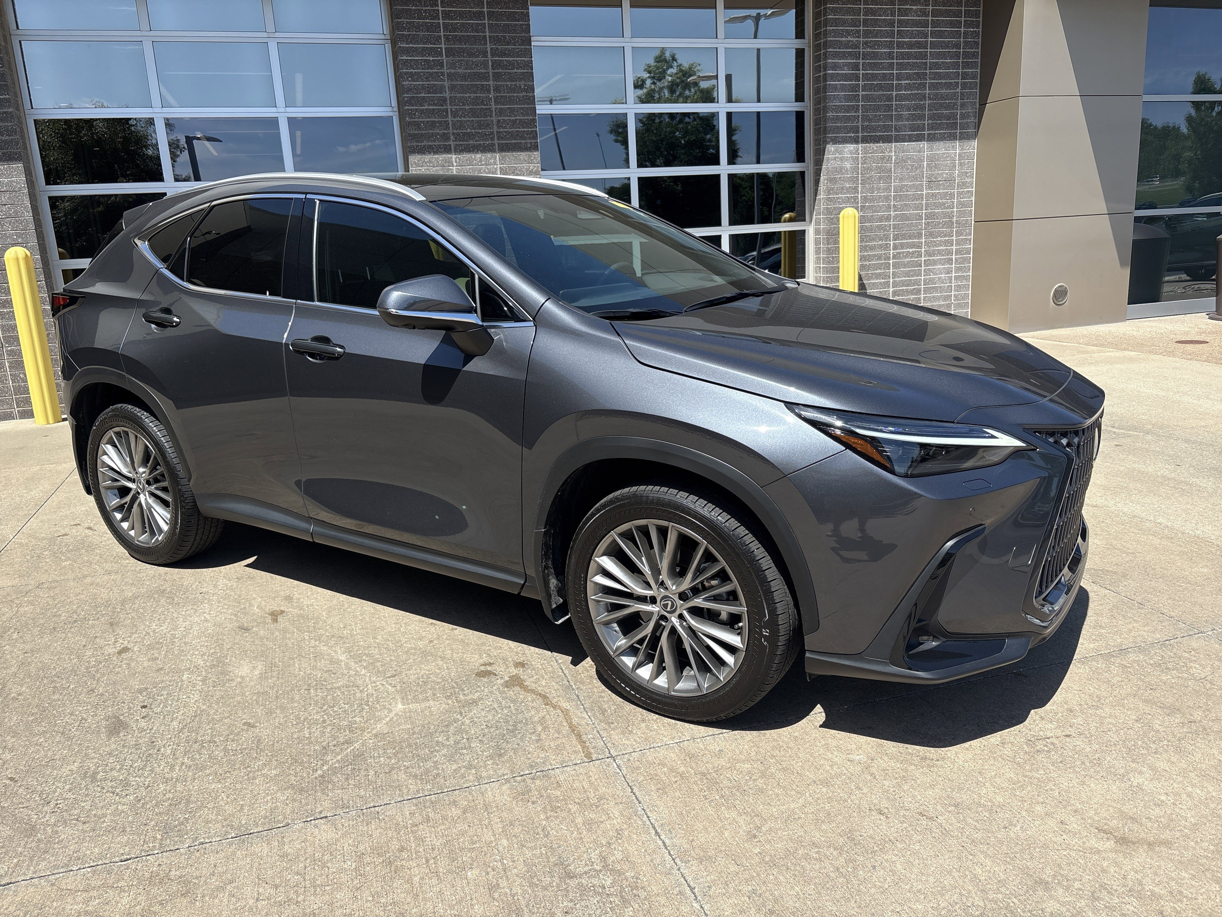 Used 2023 Lexus NX 350 AWD w/ Vision Package image 2
