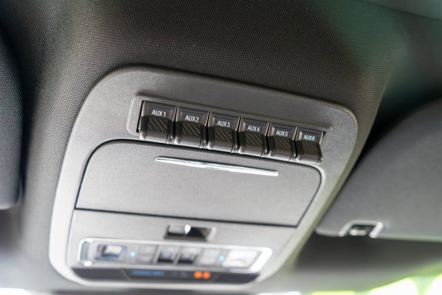 Used 2025 Ford F350 Platinum w/ FX4 Off-Road Package image 40