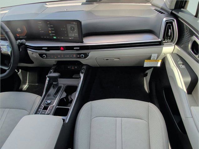 New 2026 Kia Sorento S FWD image 17