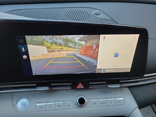 Used 2025 Hyundai Elantra Limited FWD image 24