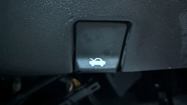 Used 2021 Chevrolet Silverado 2500 W/T image 28