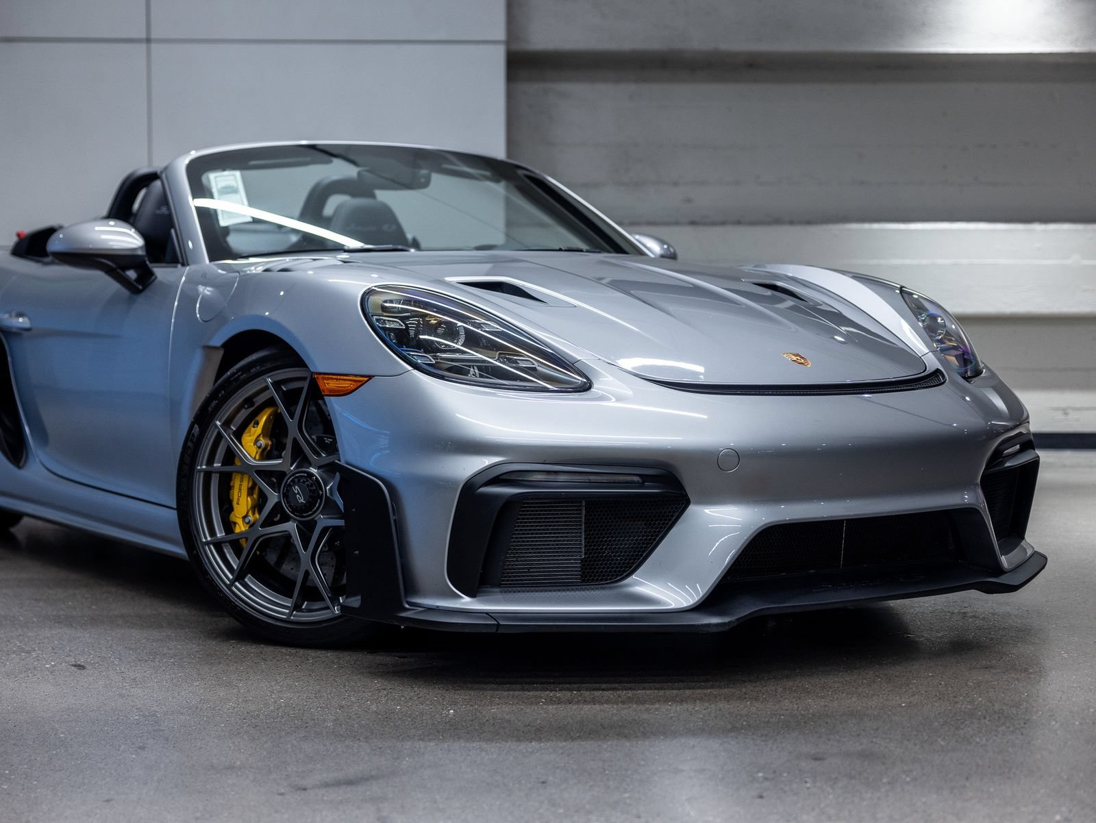Certified 2025 Porsche 718 Boxster Spyder RS RWD image 16