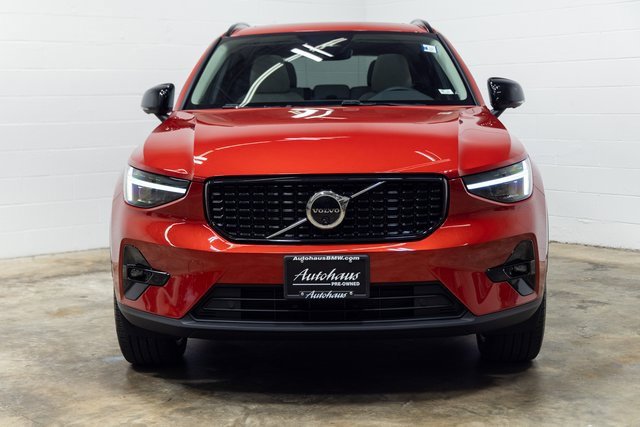 Used 2024 Volvo XC40 B5 Ultimate w/ Protection Package Premier image 6