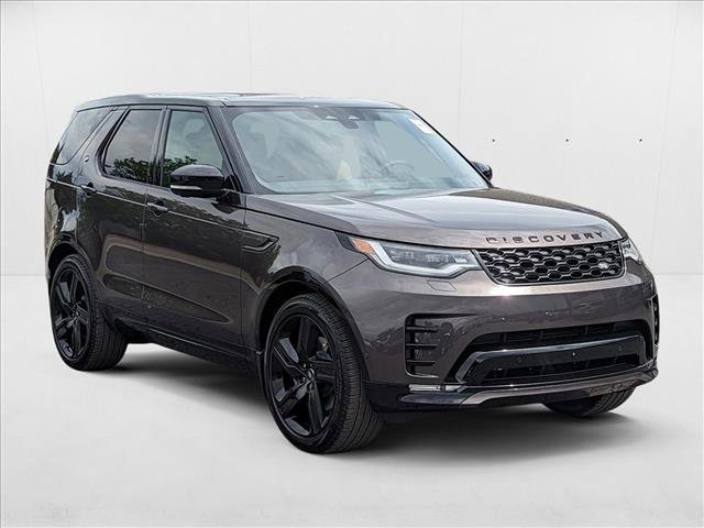 New 2025 Land Rover Discovery Dynamic SE image 6