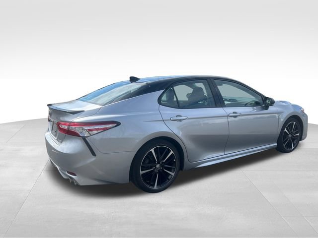Used 2020 Toyota Camry XSE image 6
