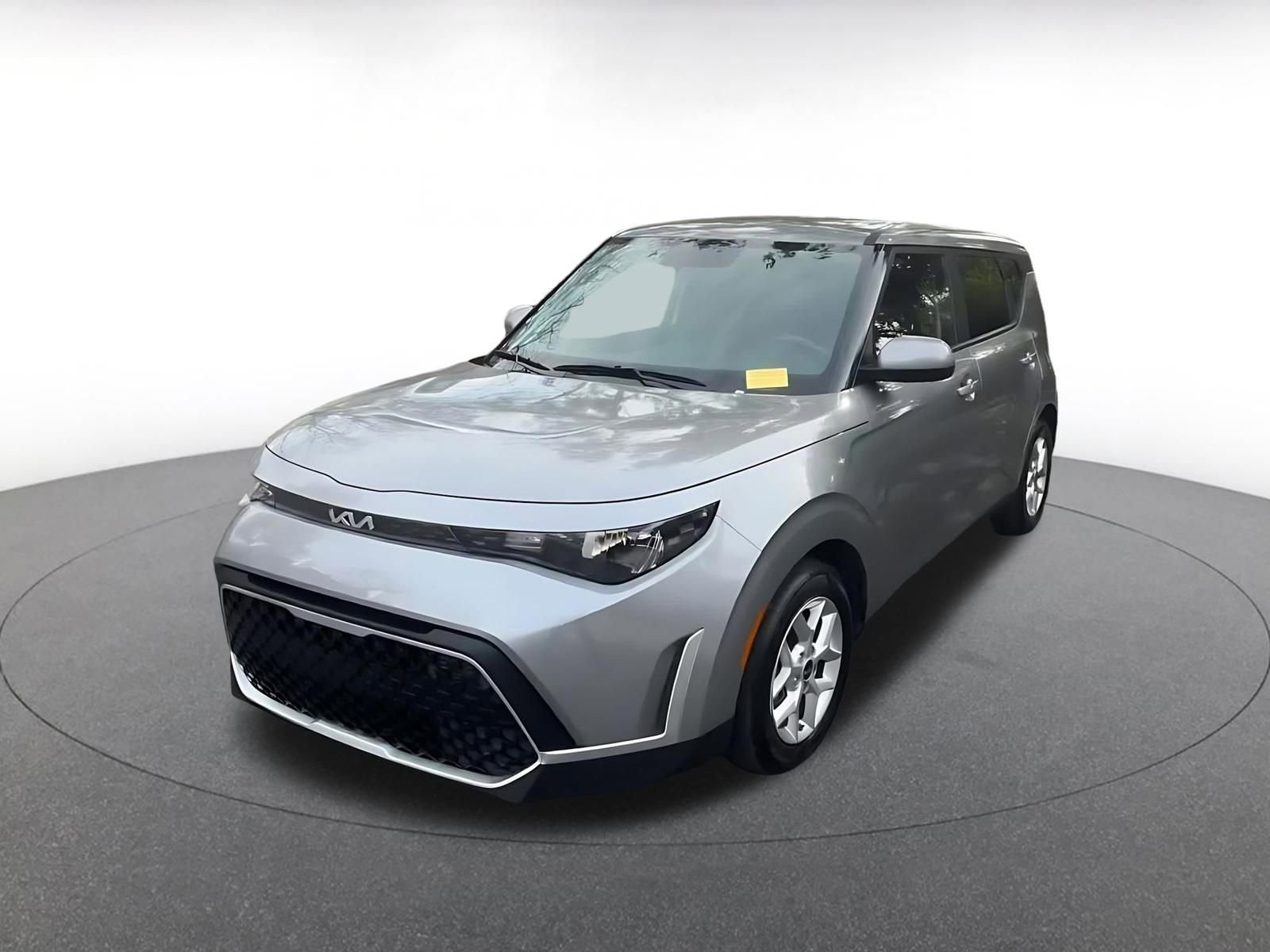 Used 2025 Kia Soul LX w/ LX Technology Package image 7