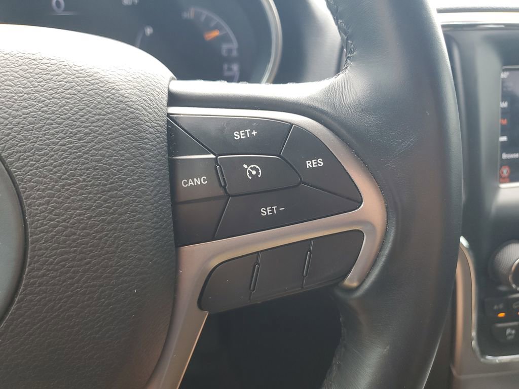 Used 2021 Jeep Grand Cherokee Laredo AWD/4WD image 20