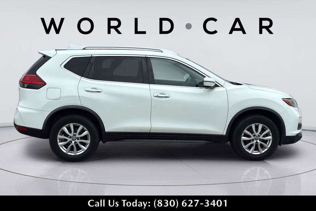 Used 2017 Nissan Rogue SV AWD/4WD image 15