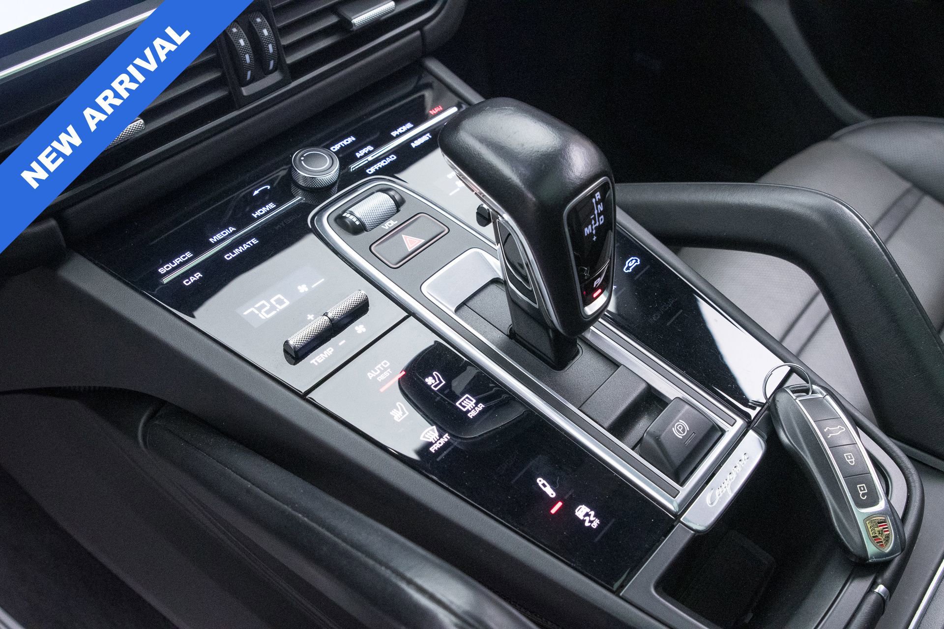 Used 2021 Porsche Cayenne GTS image 24