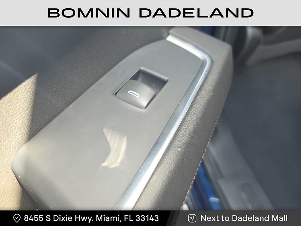 Used 2023 Chevrolet Silverado 1500 High Country image 14