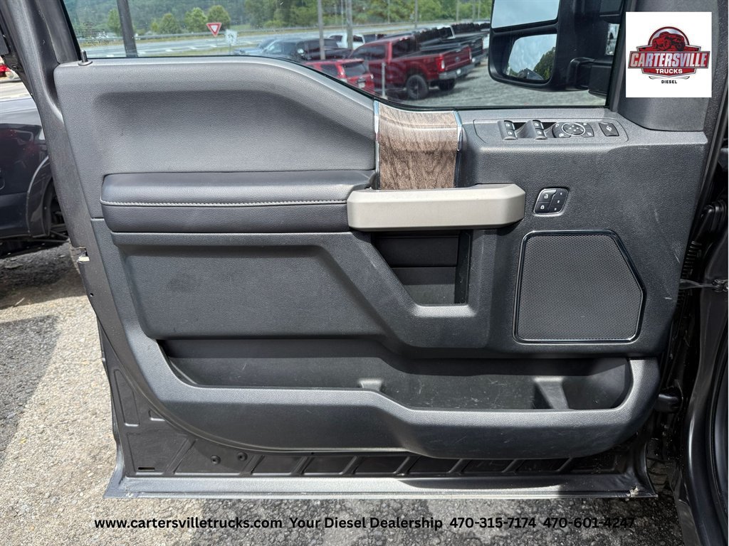 Used 2017 Ford F250 Lariat w/ Lariat Ultimate Package AWD/4WD image 21