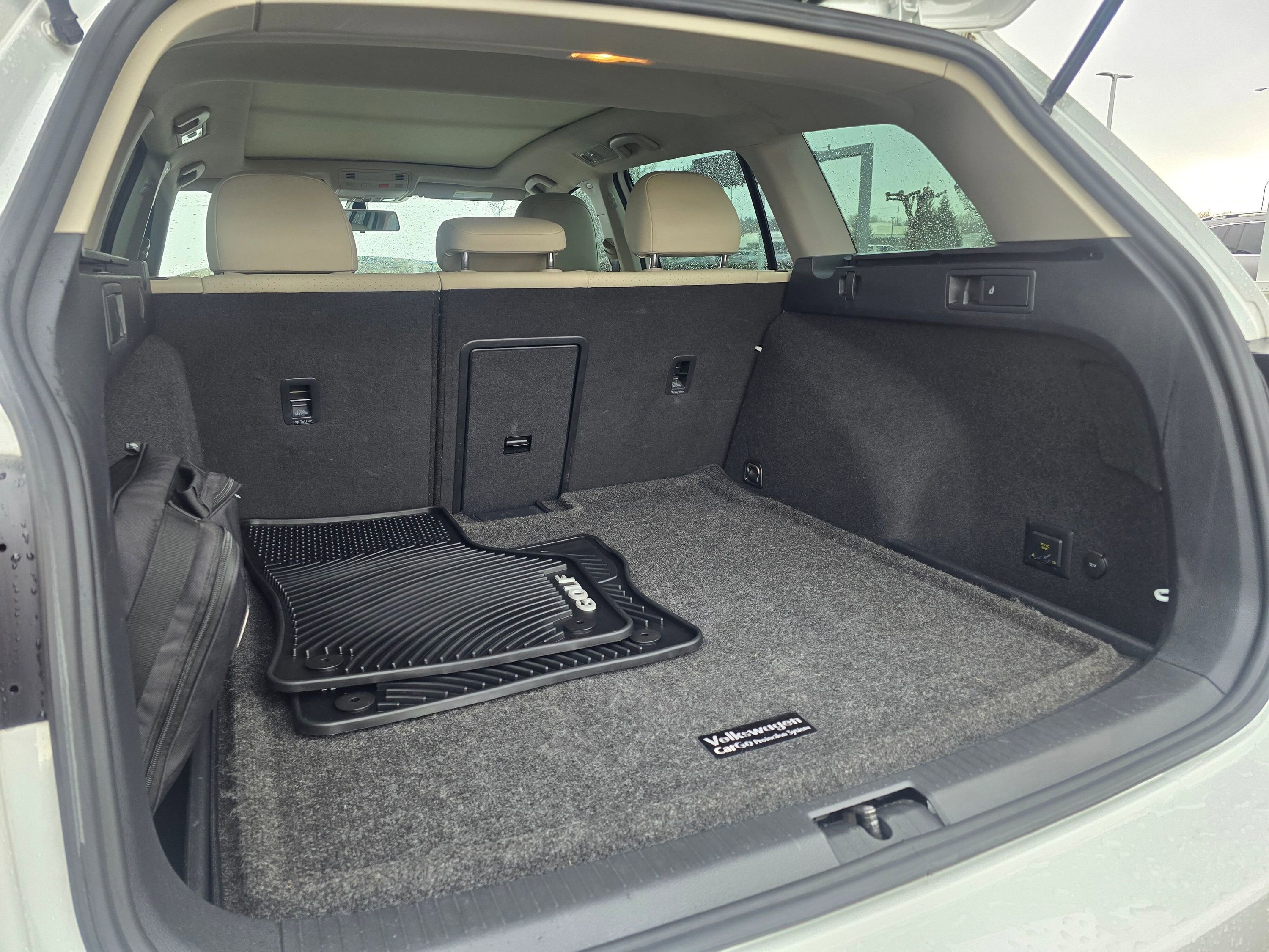 Used 2018 Volkswagen Golf SE image 20