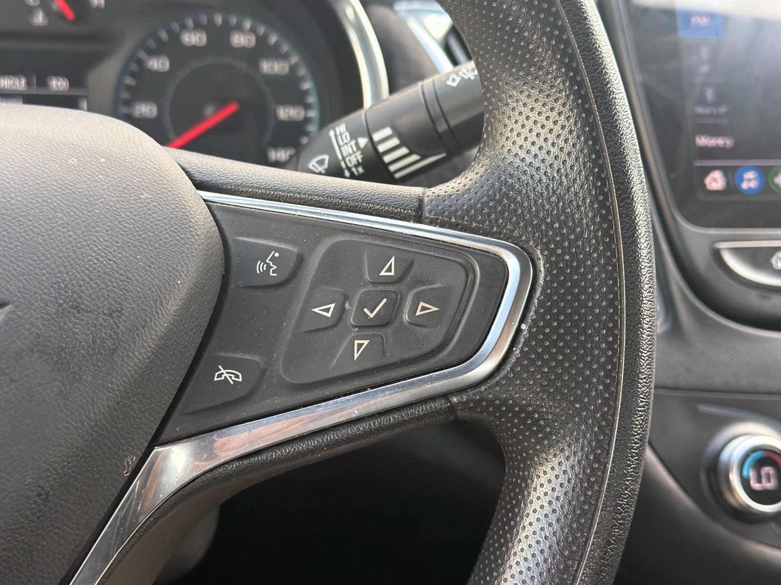 Used 2020 Chevrolet Malibu LT FWD image 27