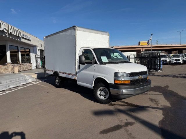 Used 2020 Chevrolet Express 3500 w/ Power Convenience Package RWD image 26
