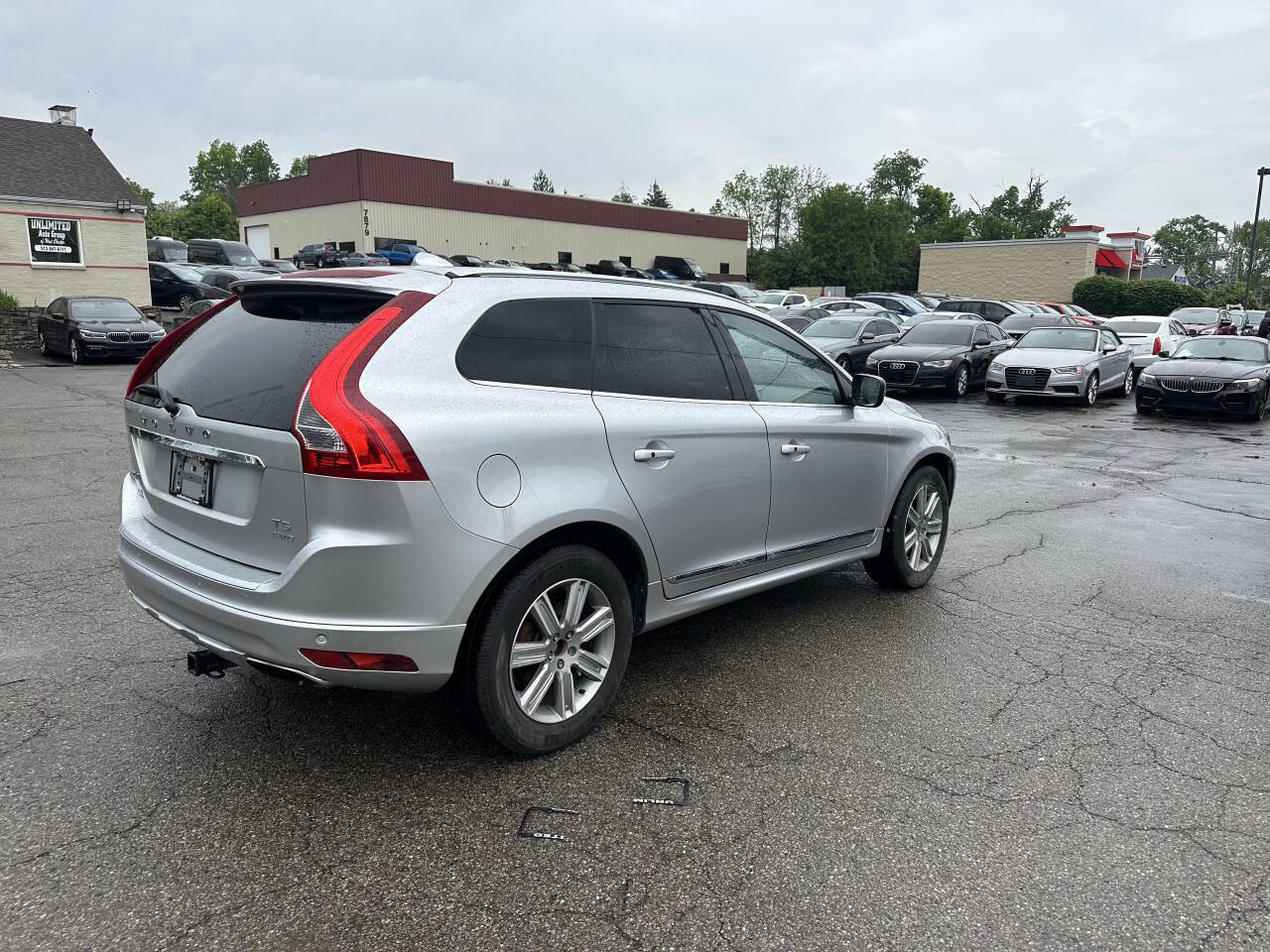 Used 2017 Volvo XC60 T5 Inscription w/ Preferred Option Package image 7