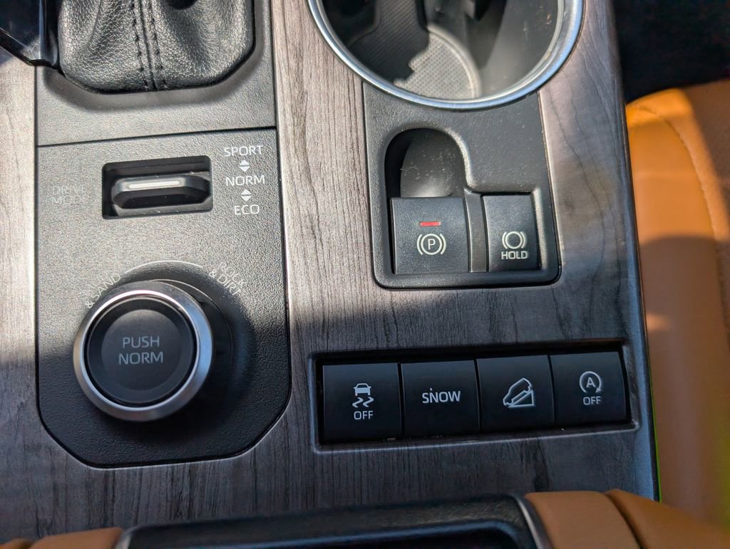 Used 2021 Toyota Highlander Platinum AWD/4WD image 24