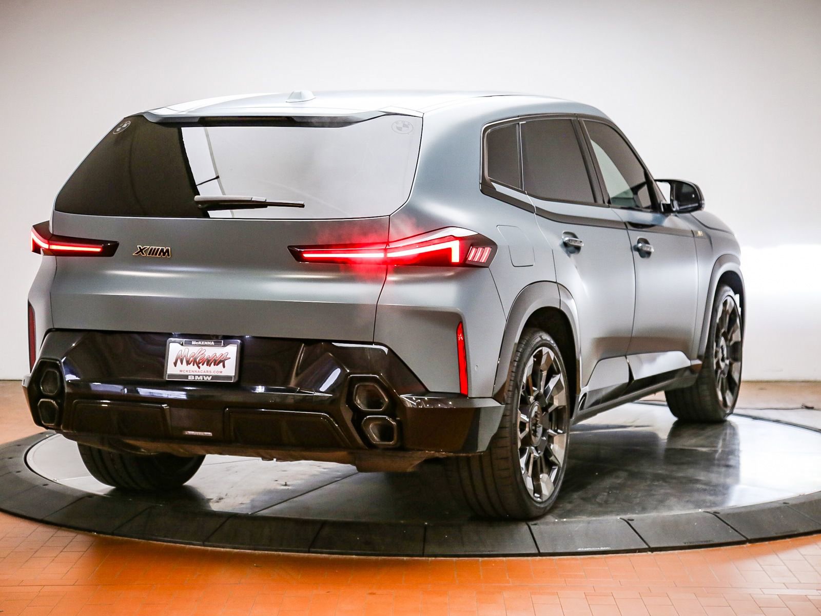 Used 2023 BMW XM AWD/4WD image 5