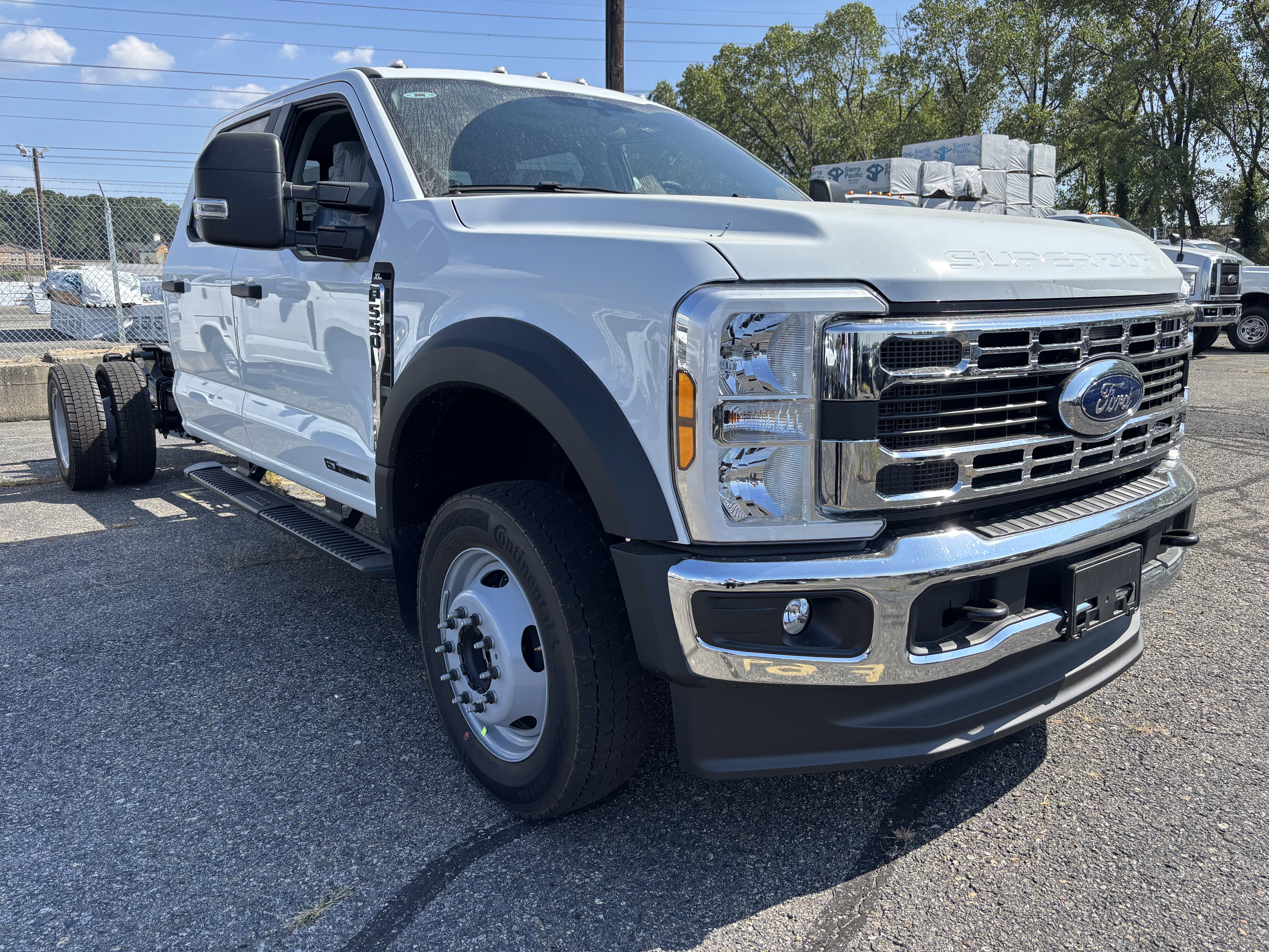 New 2026 Ford F550 4x4 Crew Cab