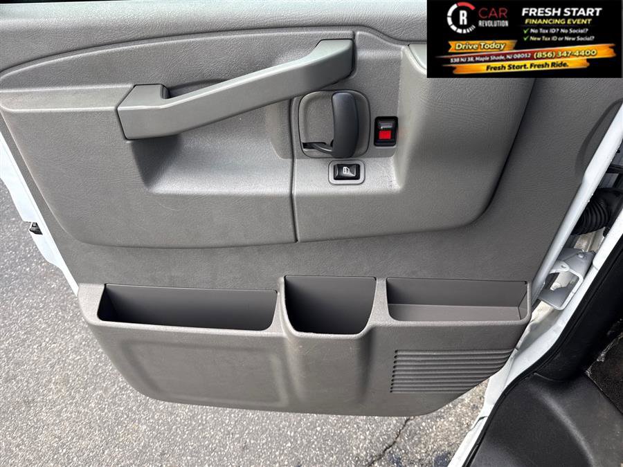 Used 2017 Chevrolet Express 3500 LT w/ LT Preferred Equipment Group image 31