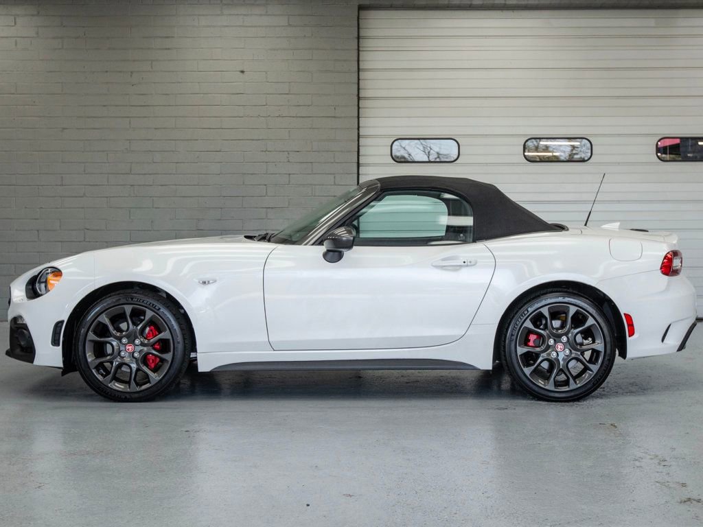 Used 2020 FIAT 124 Spider Abarth w/ Convenience Group image 4