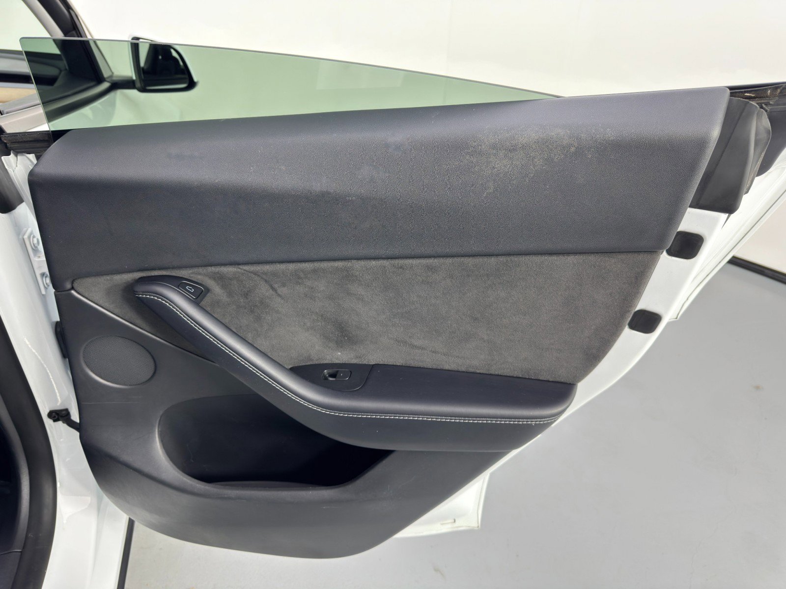 Used 2021 Tesla Model Y Long Range image 45