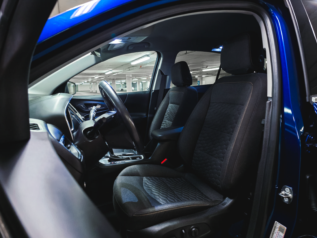 Used 2019 Chevrolet Equinox LT FWD image 18