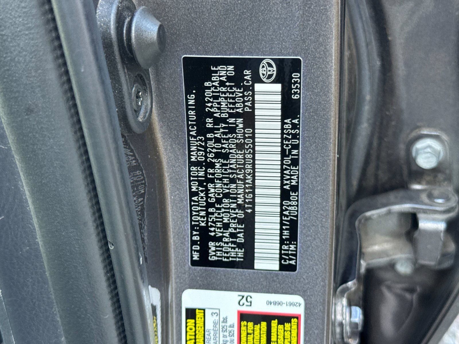 Used 2024 Toyota Camry SE image 30