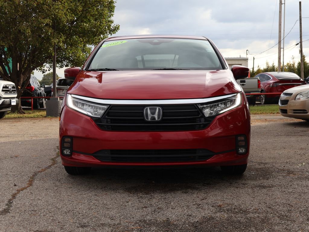 Used 2023 Honda Odyssey EX-L image 2