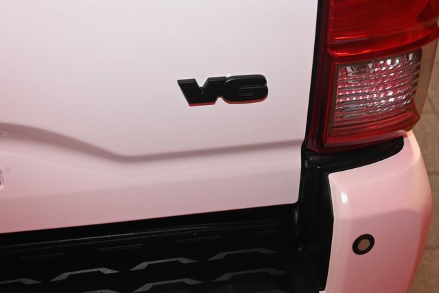 Certified 2017 Toyota Tacoma TRD Off-Road image 12