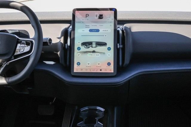 New 2025 Volvo EX30 Plus w/ Protection Package Premier image 15