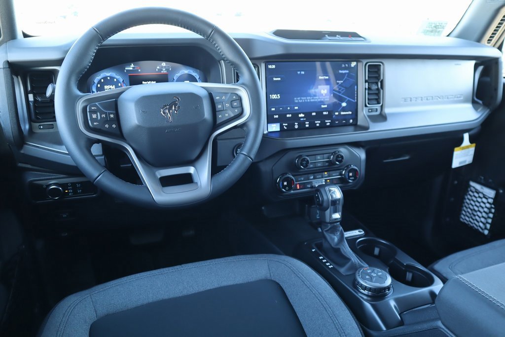 New 2025 Ford Bronco Big Bend image 2