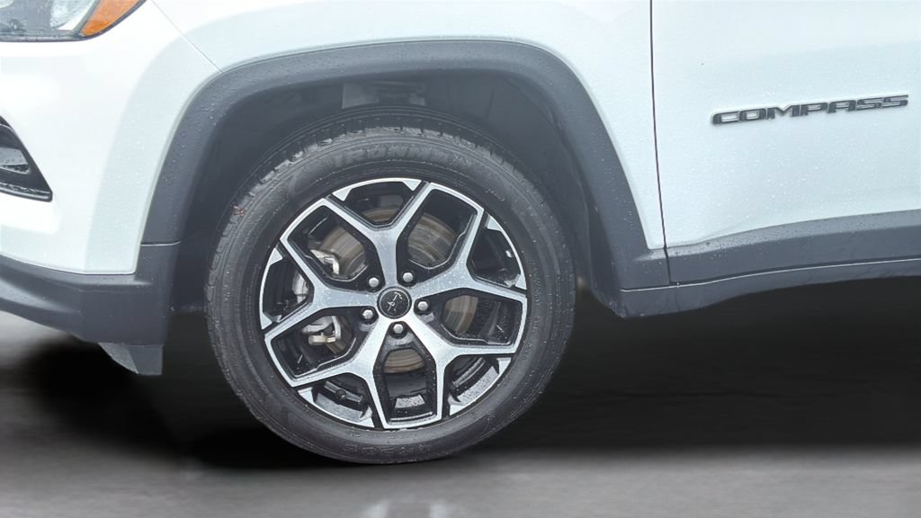 Used 2025 Jeep Compass Limited AWD/4WD image 22