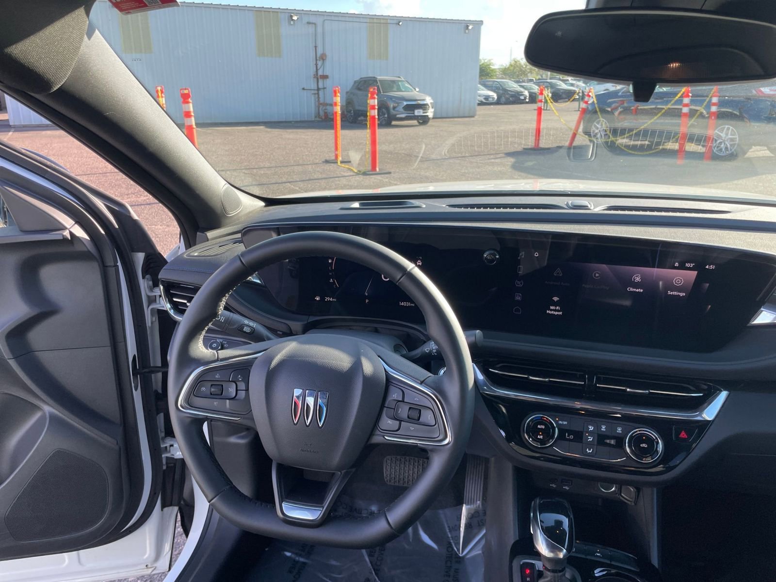 Used 2025 Buick Envista Sport Touring image 34