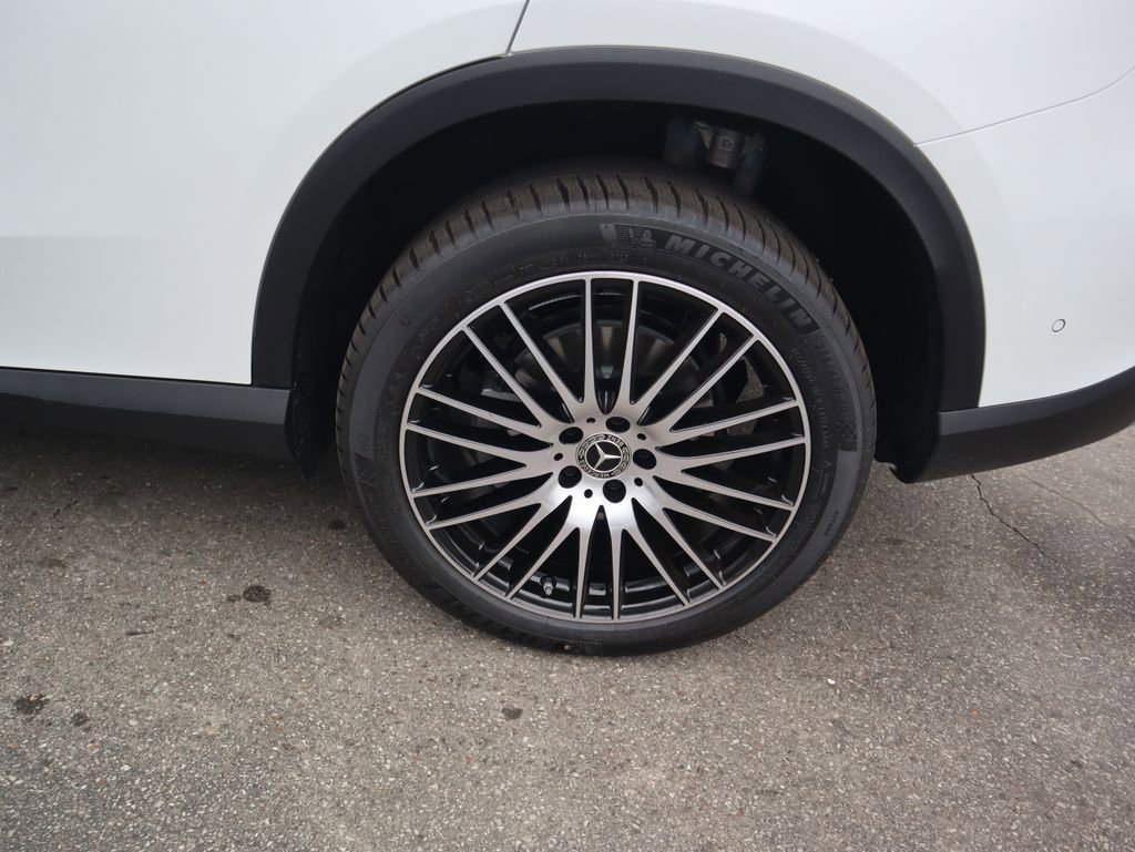 New 2026 Mercedes-Benz GLC 300 4MATIC image 9