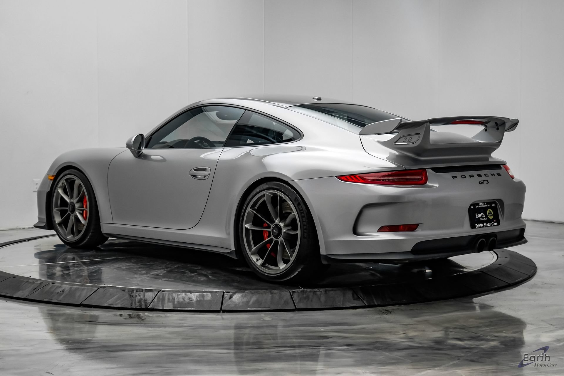 Used 2015 Porsche 911 GT3 RWD image 10