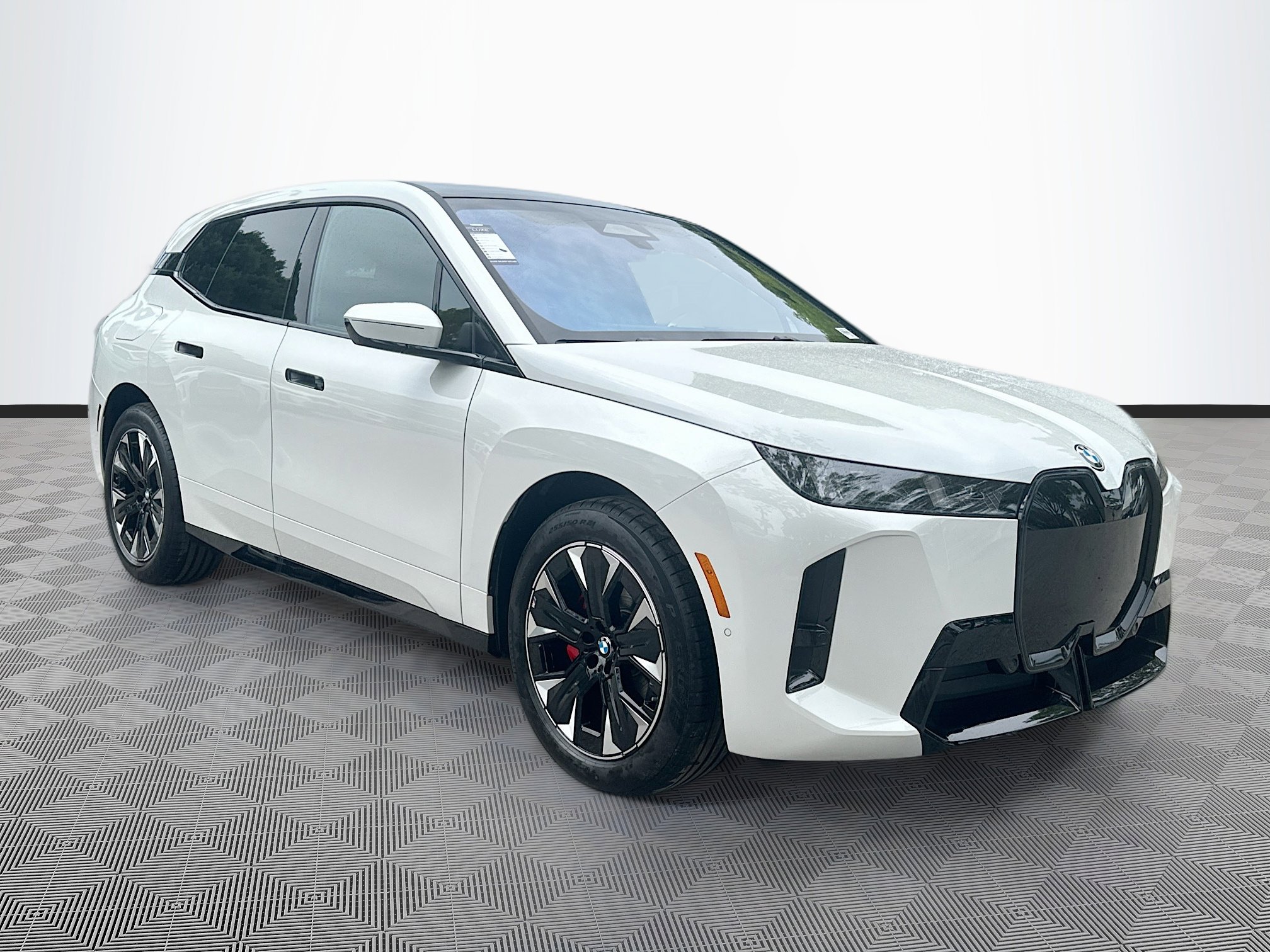 New 2026 BMW iX xDrive60 image 1