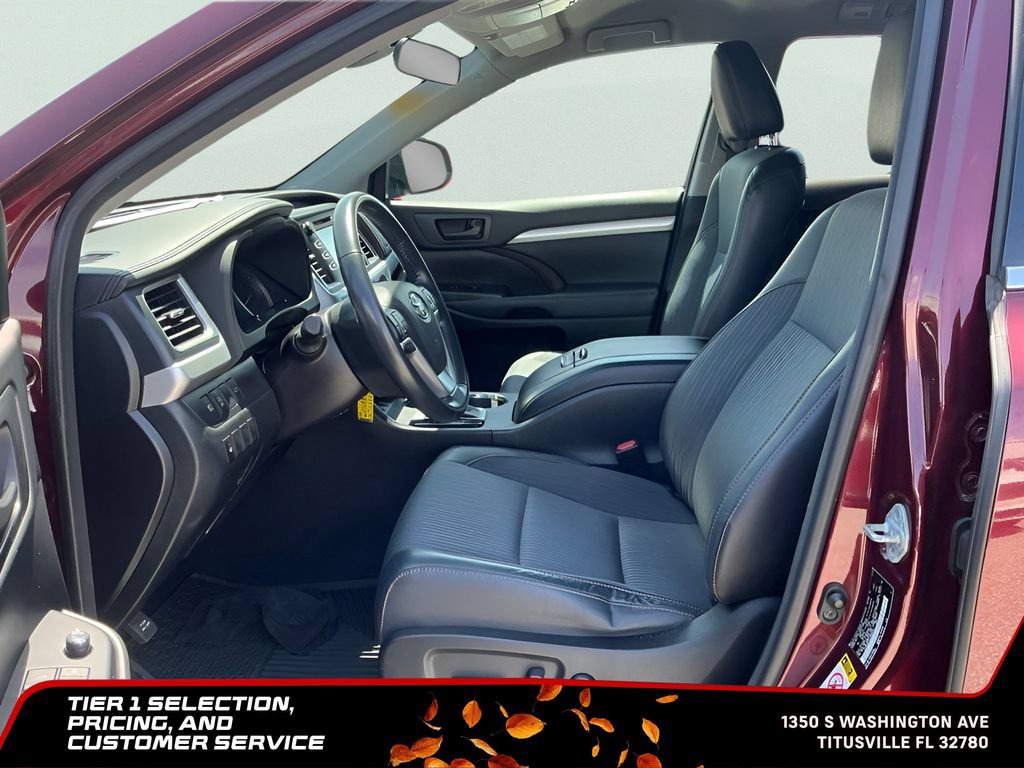 Used 2018 Toyota Highlander Plus w/ Carpet Mat Package (TMS) AWD/4WD image 26