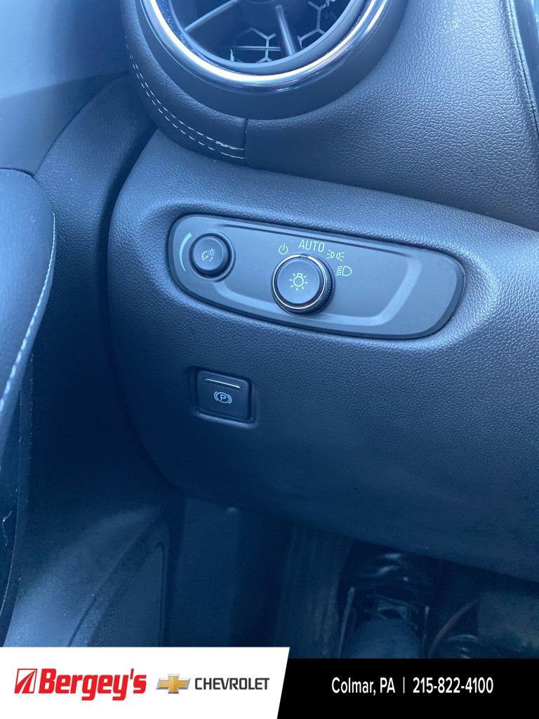 Used 2023 Chevrolet Blazer LT image 33