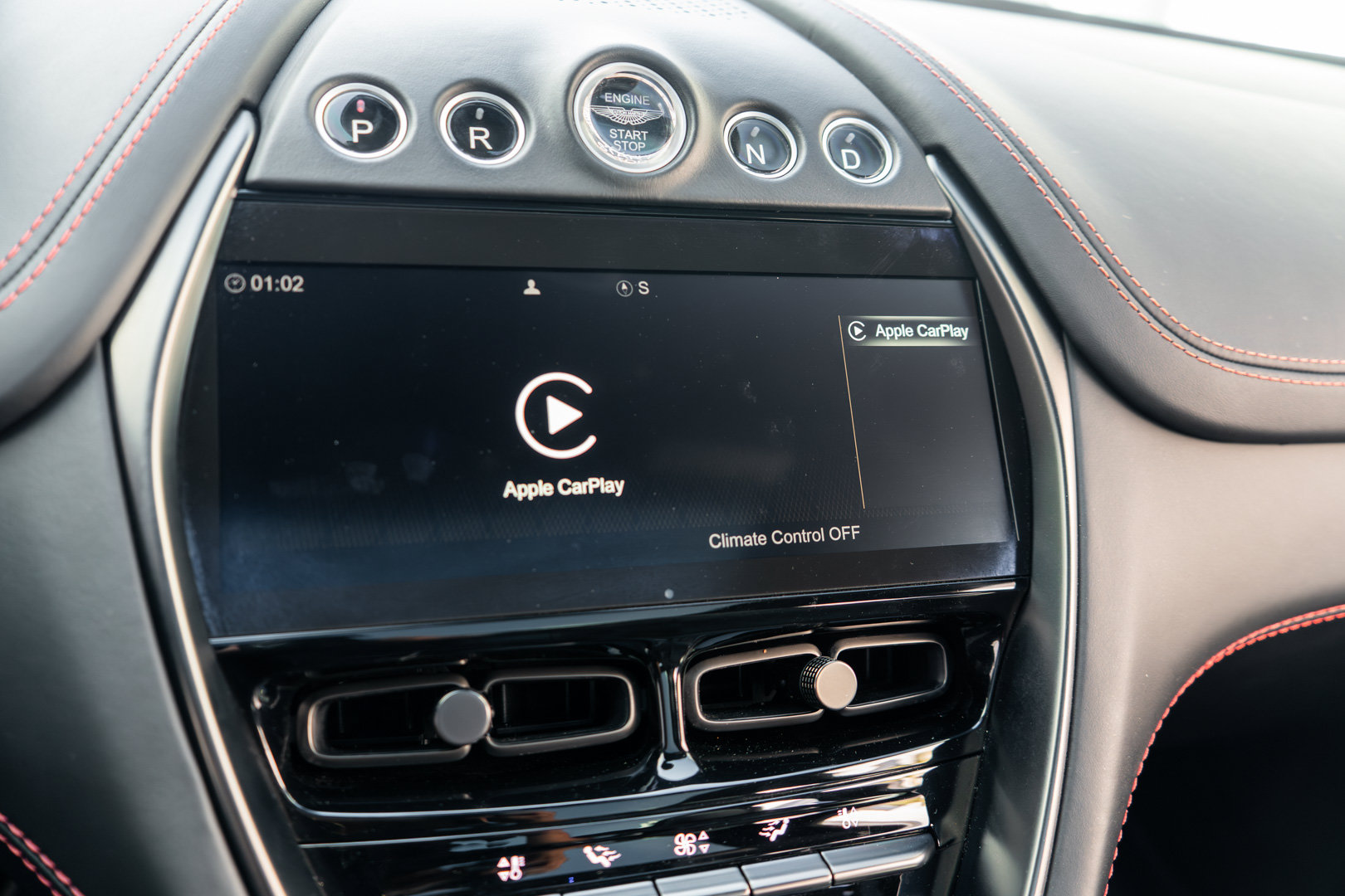 Used 2022 Aston Martin DBX AWD/4WD image 24