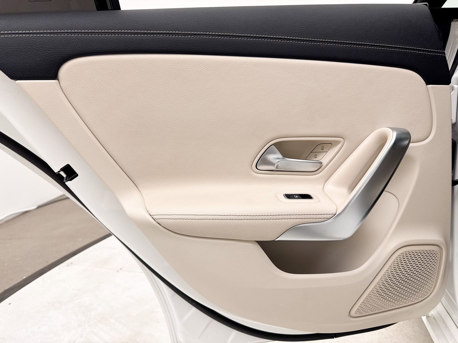 Used 2024 Mercedes-Benz CLA 250 4MATIC image 29