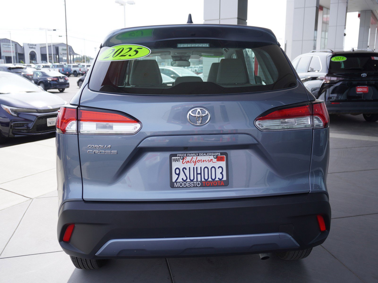 Used 2025 Toyota Corolla Cross L FWD image 9