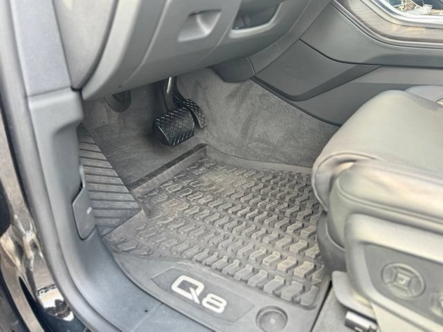 Certified 2022 Audi Q8 Prestige AWD/4WD image 31