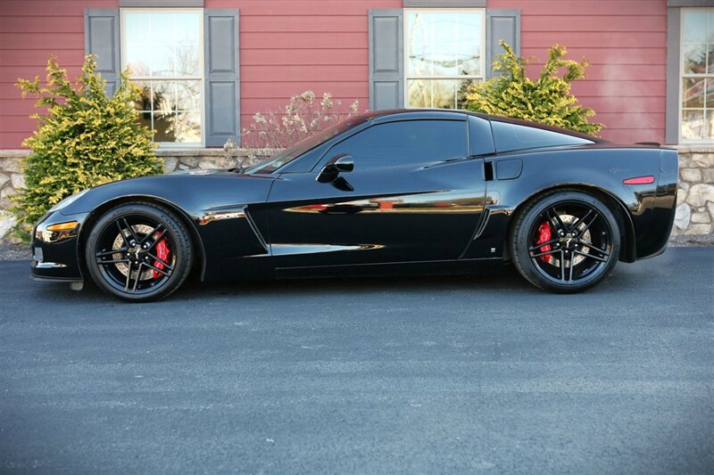 Used 2007 Chevrolet Corvette Z06 w/ Preferred Equipment Group image 4
