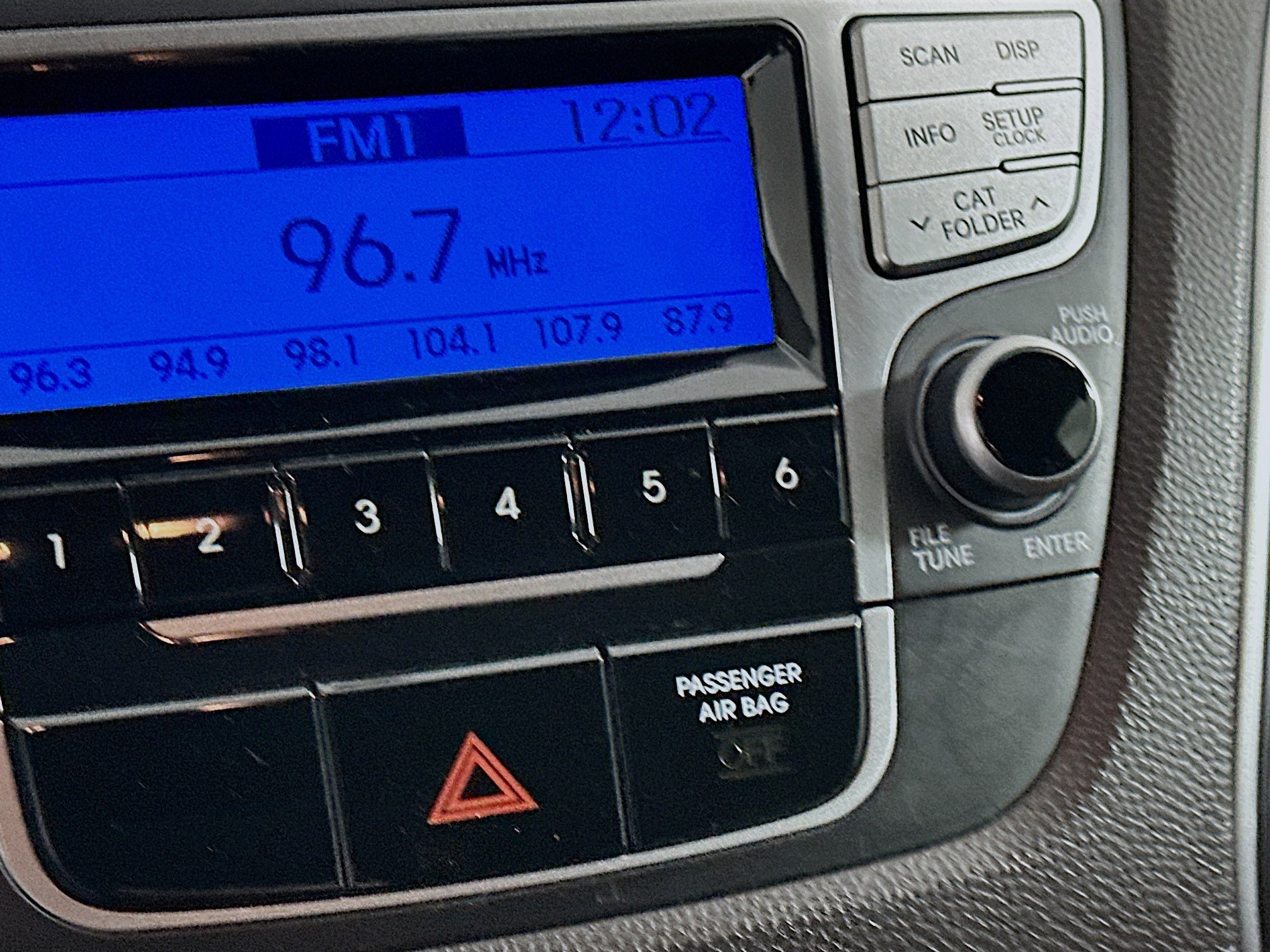 Used 2011 Hyundai Tucson Limited image 21