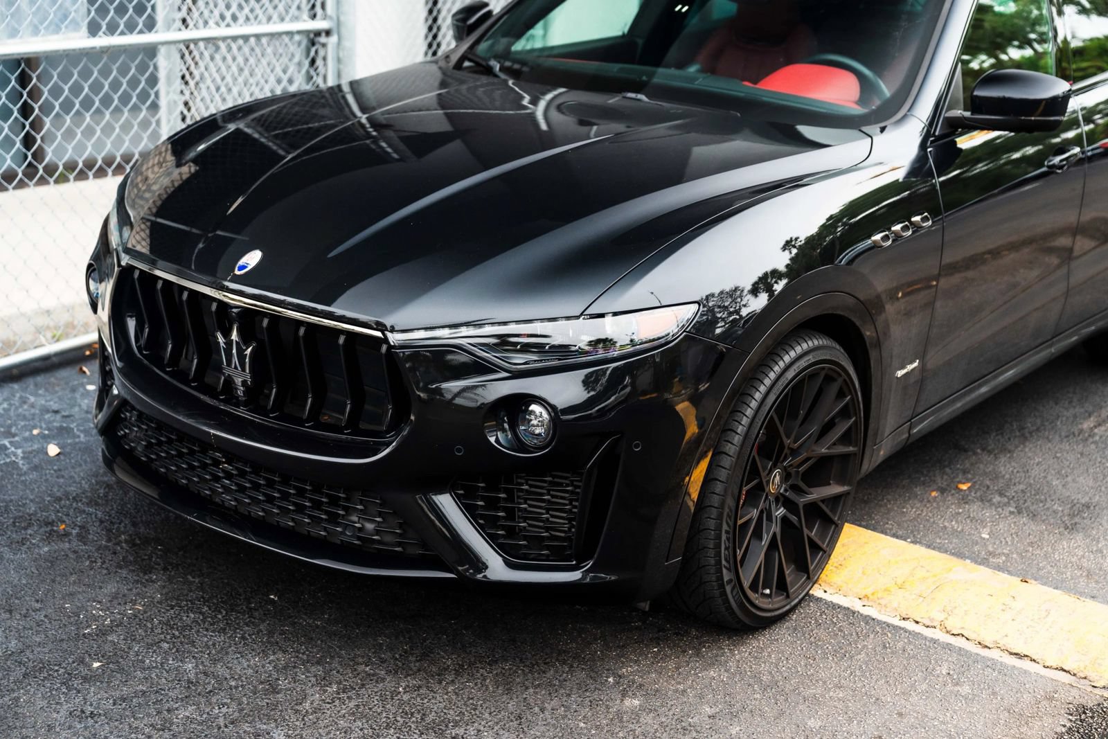 Used 2021 Maserati Levante S GranSport AWD/4WD image 4