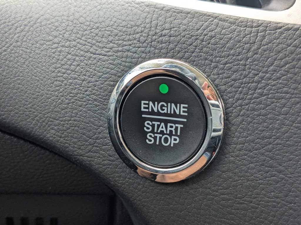 Used 2023 Ford Edge SEL AWD/4WD image 15