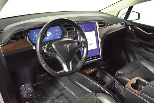 Used 2016 Tesla Model X 90D AWD/4WD image 15