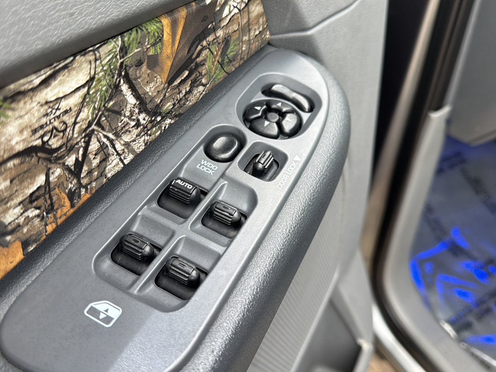 Used 2008 Dodge Ram 1500 Truck SLT w/ Trailer Tow Group AWD/4WD image 15