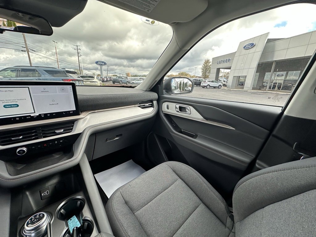 New 2026 Ford Explorer Active image 18